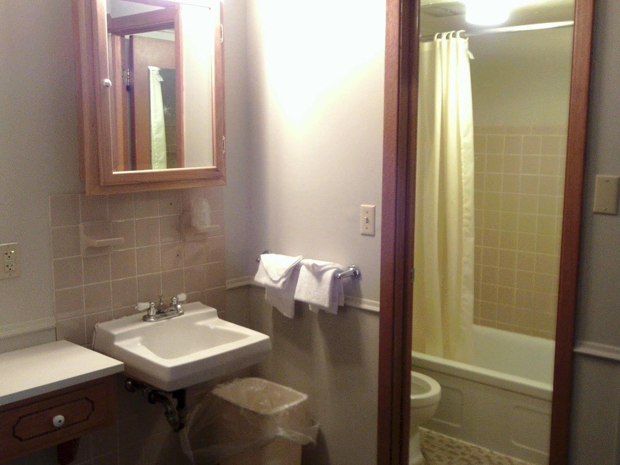 רוצ'סטר 2Nd Street Inn & Suites מראה חיצוני תמונה